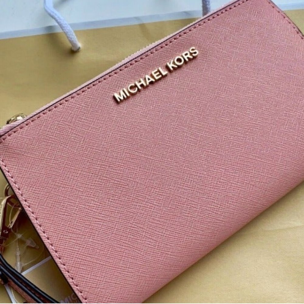 NWT! Michael Kors: Pink Wristlet Wallet!